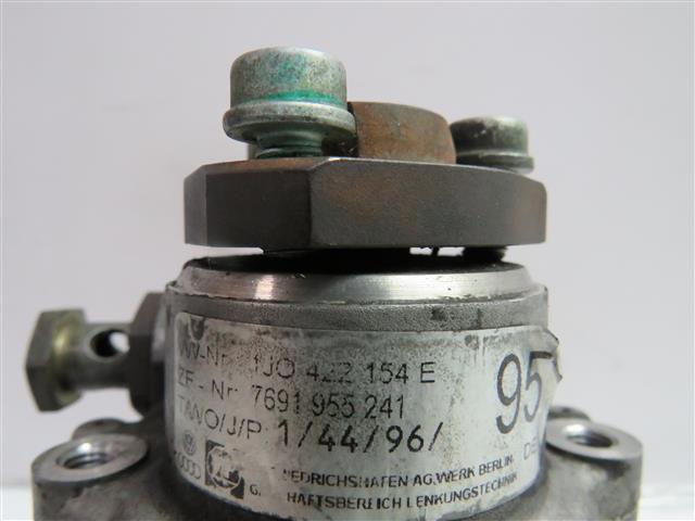 VAG 1J0422154E Bomba de dirección asistida  comprar en Albacete