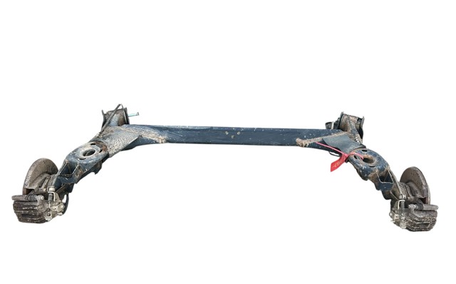 1J0500051K Puente trasero  en stock Sabadell