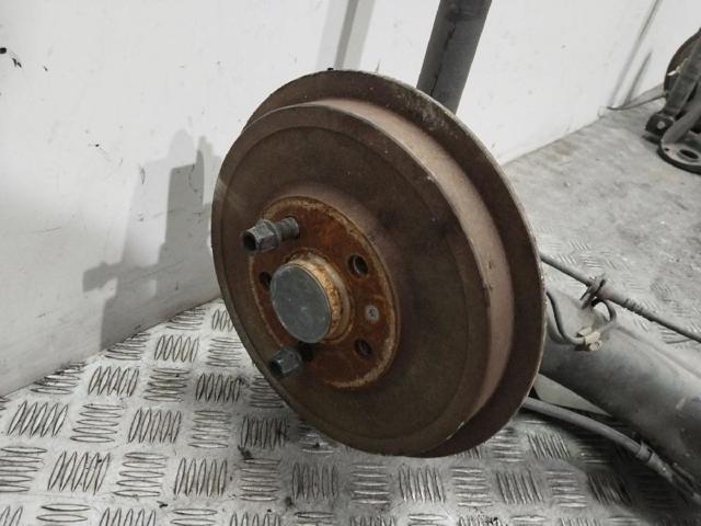 1J0500051K Subchasis trasero soporte motor  disponible Málaga