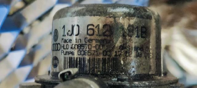 1J0612181B VAG Bomba de vacío  en stock Huelva