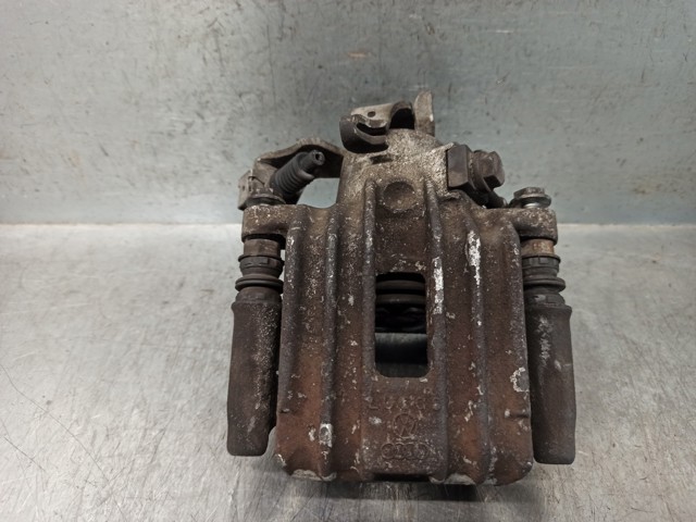 1J0615424 Pinza de freno trasera derecha  en stock Sabadell