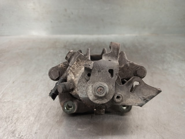 1J0615424 VAG Pinza de freno trasera derecha  en stock Huelva