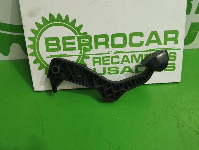 Cubierta del pedal de embrague 1J0721174A VAG