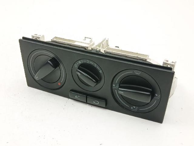 1J0820045F Unidad de control aire acondicionado  en stock Sabadell