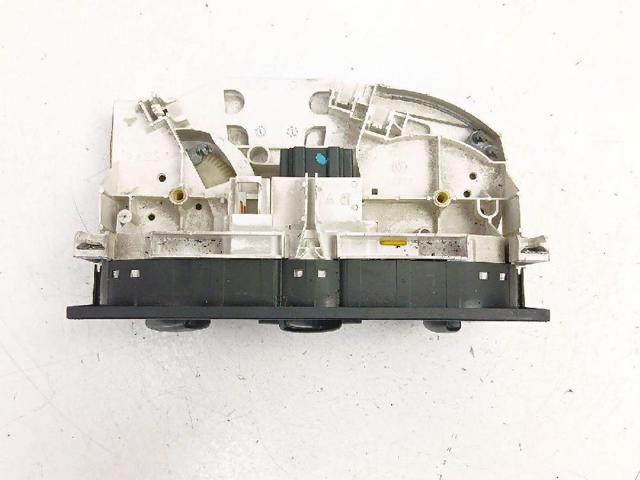 VAG 1J0820045F Unidad de control aire acondicionado  en stock Salamanca