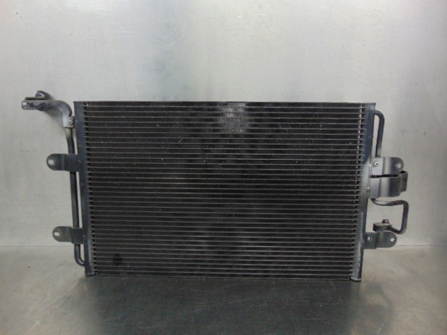VAG 1J0820411 Condensador de aire acondicionado  comprar en Ponferrada
