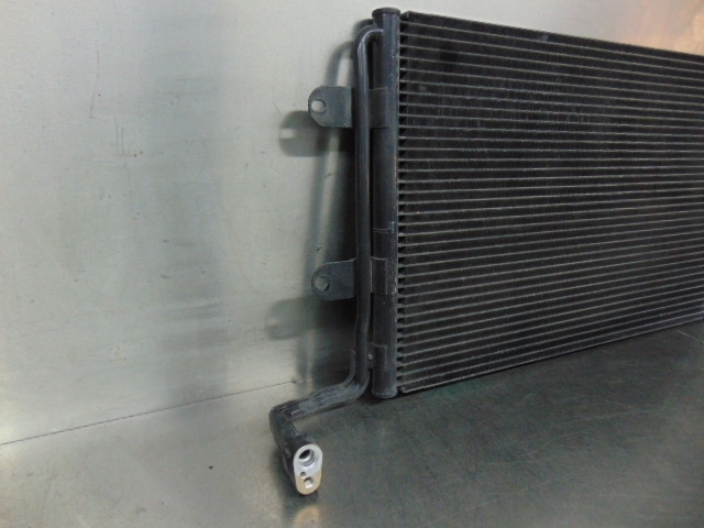 VAG 1J0820411 Condensador de aire acondicionado  disponible Lugo