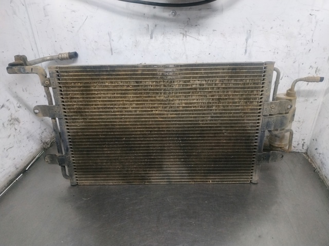 1J0820411 VAG Condensador aire acondicionado  en stock Huelva