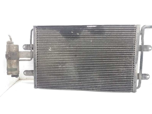Condensador / radiador  aire acondicionado para volkswagen golf iv 1.9 tdi ahf 1J0820411D