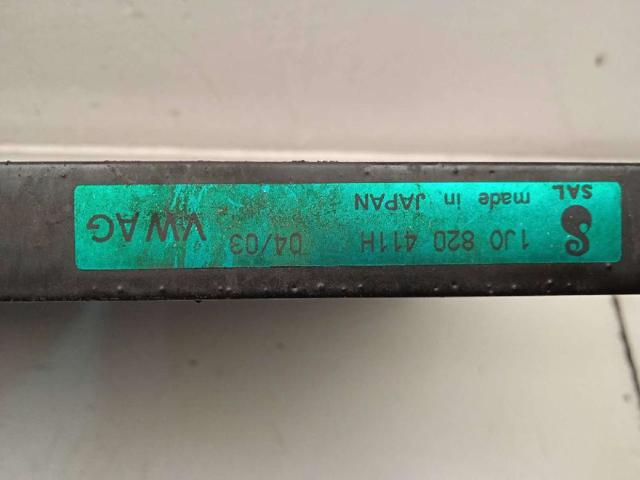 VAG 1J0820411H Condensador de aire acondicionado  disponible Valladolid