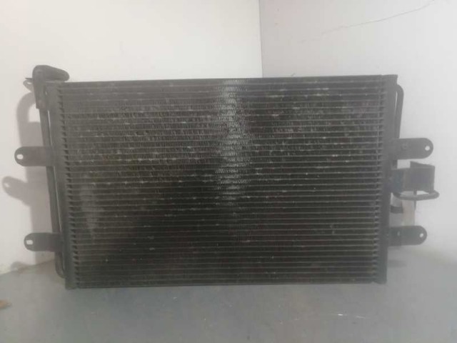 1J0820411H Condensador de aire acondicionado  comprar en Pontevedra