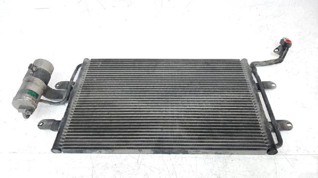 1J0820413D Condensador de aire acondicionado  disponible Utrera