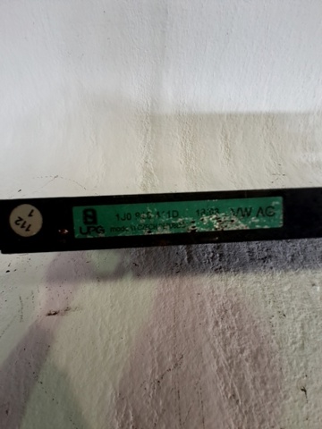 1J0820413N Condensador aire acondicionado  en stock Castellón