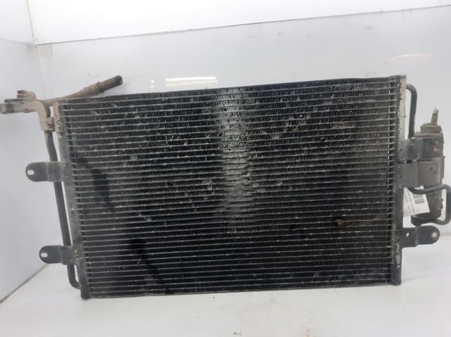 1J0820413N Condensador de aire acondicionado  disponible Burgos