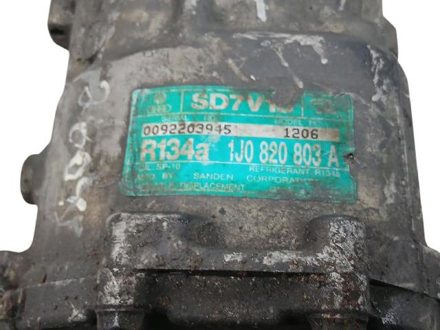 1J0820803A Compresor de aire acondicionado  disponible Málaga