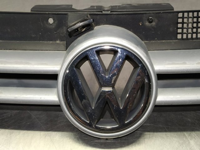 VAG 1J0853655 Parrilla  en stock Terrassa