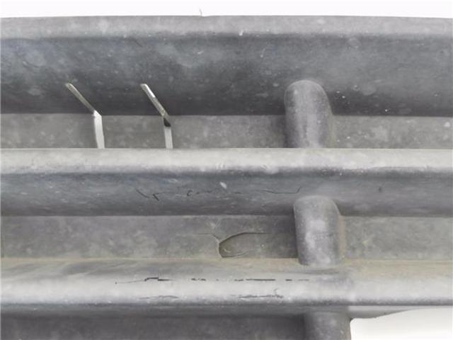 1J0853665B Rejilla izquierda del parachoques delantero  disponible Utrera