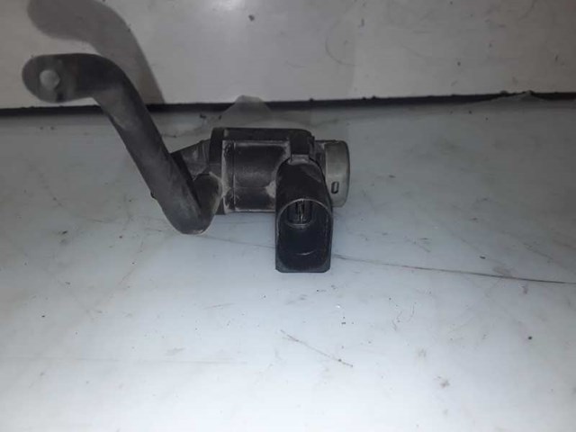 1J0906283 Válvula de solenoide de control de mariposa EGR  en stock Sabadell