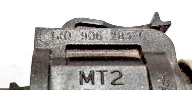 VAG 1J0906283C Válvula solenoide de control de la mariposa de aire secundario  en stock Valencia