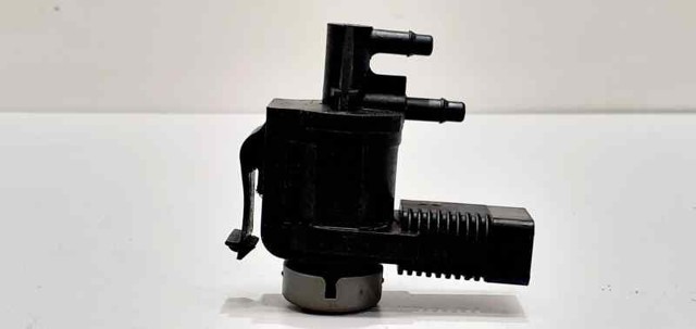 VAG 1J0906283C Válvula solenoide de control de la mariposa de aire secundario  en stock Salamanca