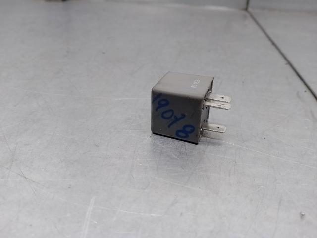 1J0906381A VAG Relé de bomba eléctrica de combustible comprar Madrid