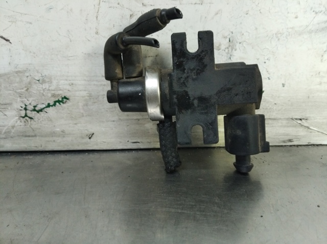 1J0906627 VAG Válvula solenoide de control de presión de sobrealimentación  disponible Alicante