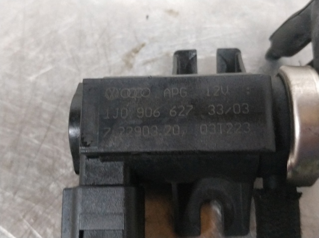 1J0906627 Válvula solenoide de control de presión de sobrealimentación  disponible Burgos