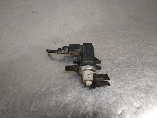 1J0906627A Válvula solenoide de control de presión de sobrealimentación  comprar en Reus