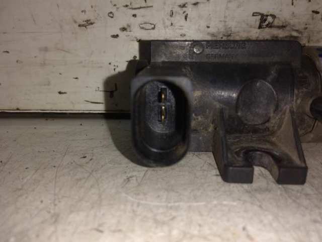 1J0906627B Válvula de solenoide de control de mariposa EGR comprar Almería