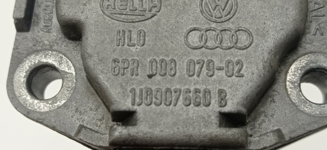 Sensor de nivel de aceite del motor Audi A4 8E2