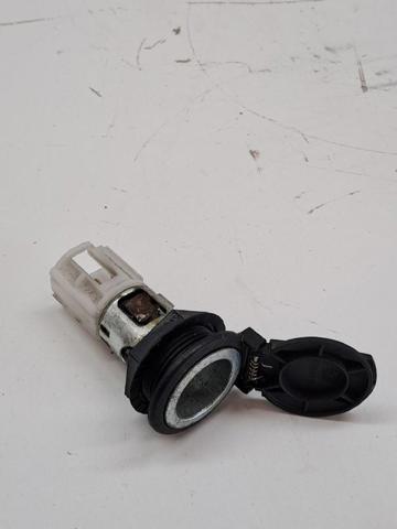 Base Encendedor De Cigarrillo Volkswagen Vento 1H2