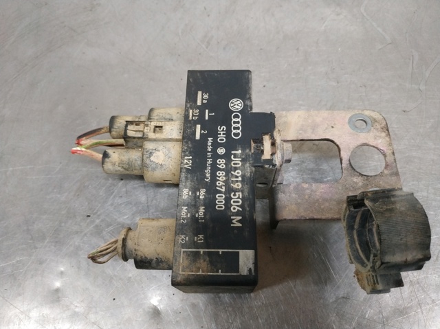 1J0919506M VAG Regulador de velocidad del ventilador de refrigeración (unidad de control)  en stock Córdoba