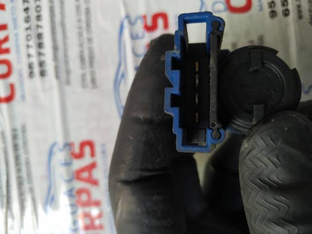 1J0927189 VAG Interruptor de embrague  en stock Córdoba