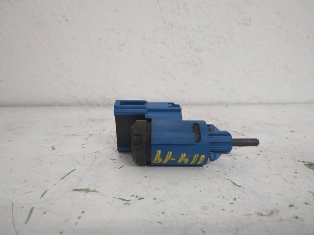 VAG 1J0927189E Interruptor de embrague  disponible Valladolid
