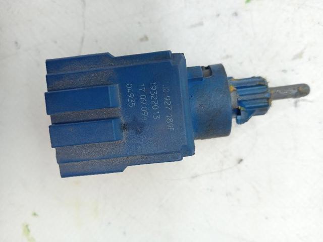 1J0927189F Interruptor de embrague  en stock Granada
