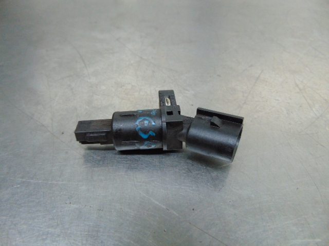 1J0927807B VAG Sensor ABS trasero  comprar en Lleida