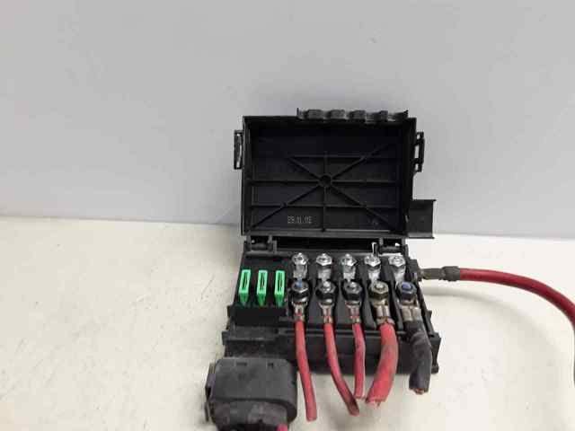 VAG 1J0937550 Caja de fusibles  en stock Terrassa