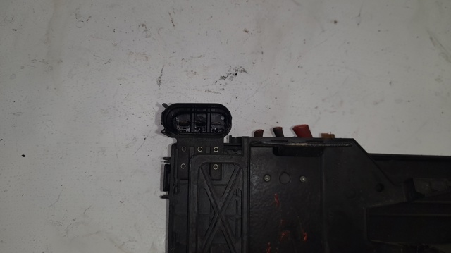 1J0937550 VAG Caja de fusibles  comprar en Lleida