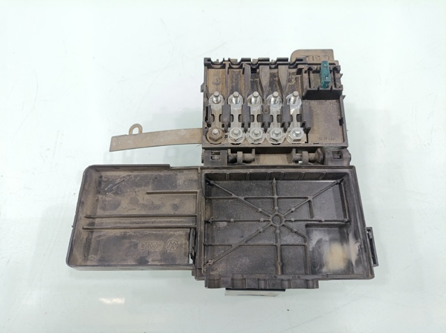 1J0937550 VAG Caja de fusibles  comprar en Oviedo