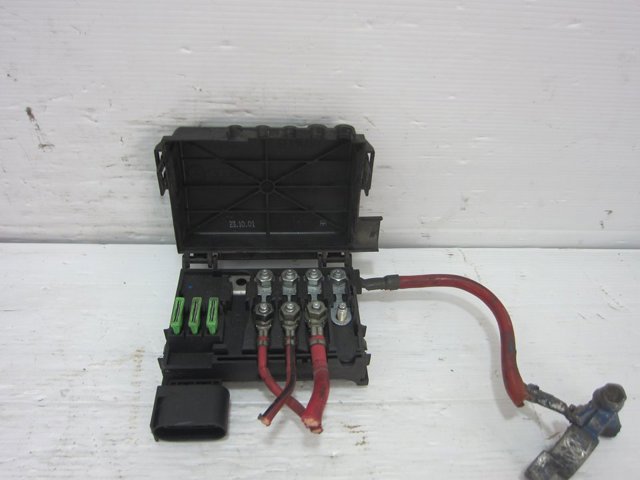 VAG 1J0937550 Caja de fusibles  en stock Terrassa