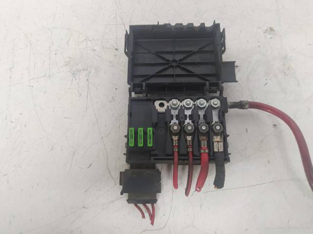 VAG 1J0937550 Caja de fusibles comprar Barcelona