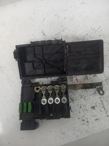 1J0937550 VAG Caja de fusibles  disponible Ourense