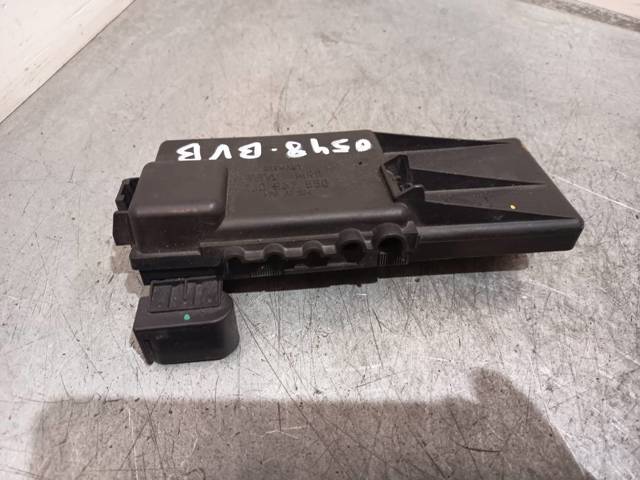 1J0937550 Caja de fusibles comprar Sevilla