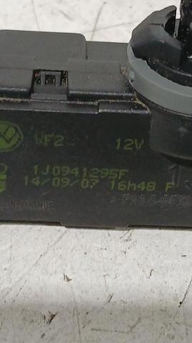 1J0941295F Corrector de faros  disponible Utrera