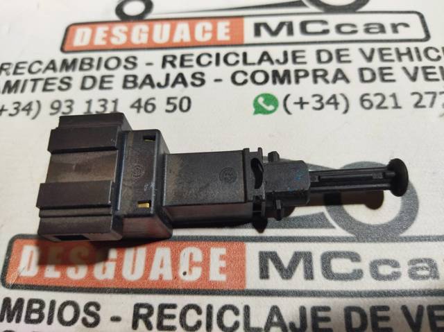 1J0945511A Interruptor de luz de freno  en stock Granada