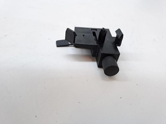 VAG 1J0947561 Interruptor de control de posición del freno de mano  en stock Valencia