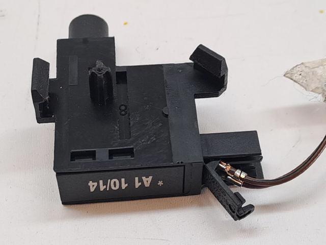 VAG 1J0947561 Interruptor de control de posición del freno de mano  en stock Valencia