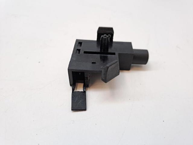 1J0947561 Interruptor de control de posición del freno de mano  en stock Sabadell