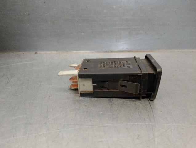 1J0953235A Boton de luz de emergencía  en stock Granada