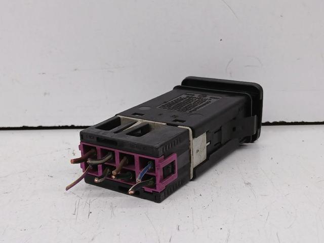 VAG 1J0953235A Boton de luz de emergencía  en stock Valencia